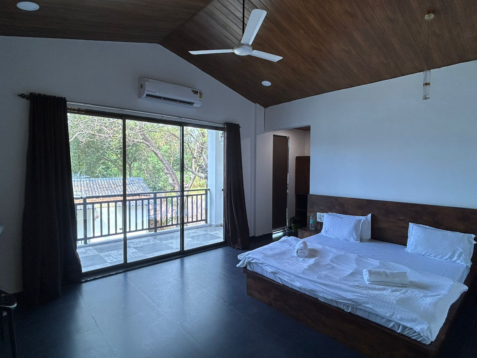 CASA MOUNTERRIA BY LAVIKA STAYS image 6 in Alibaug