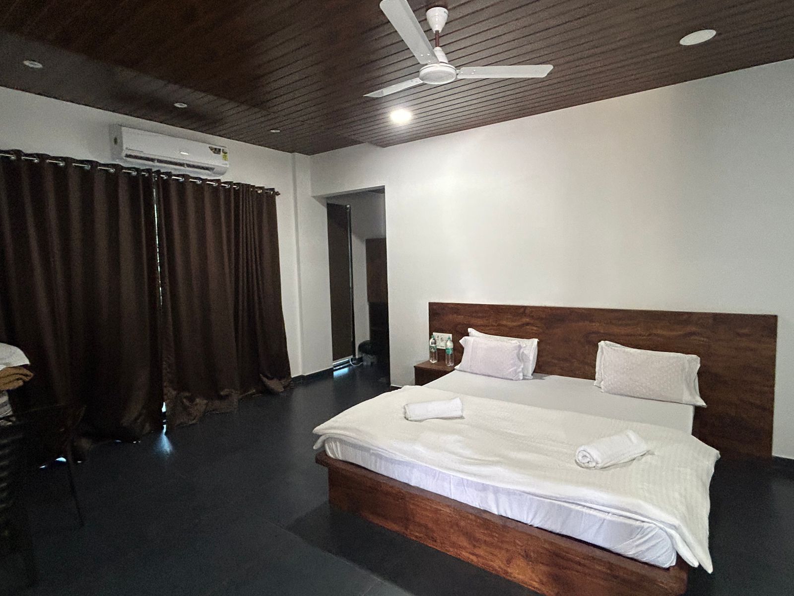 CASA MOUNTERRIA BY LAVIKA STAYS image 10 in Alibaug