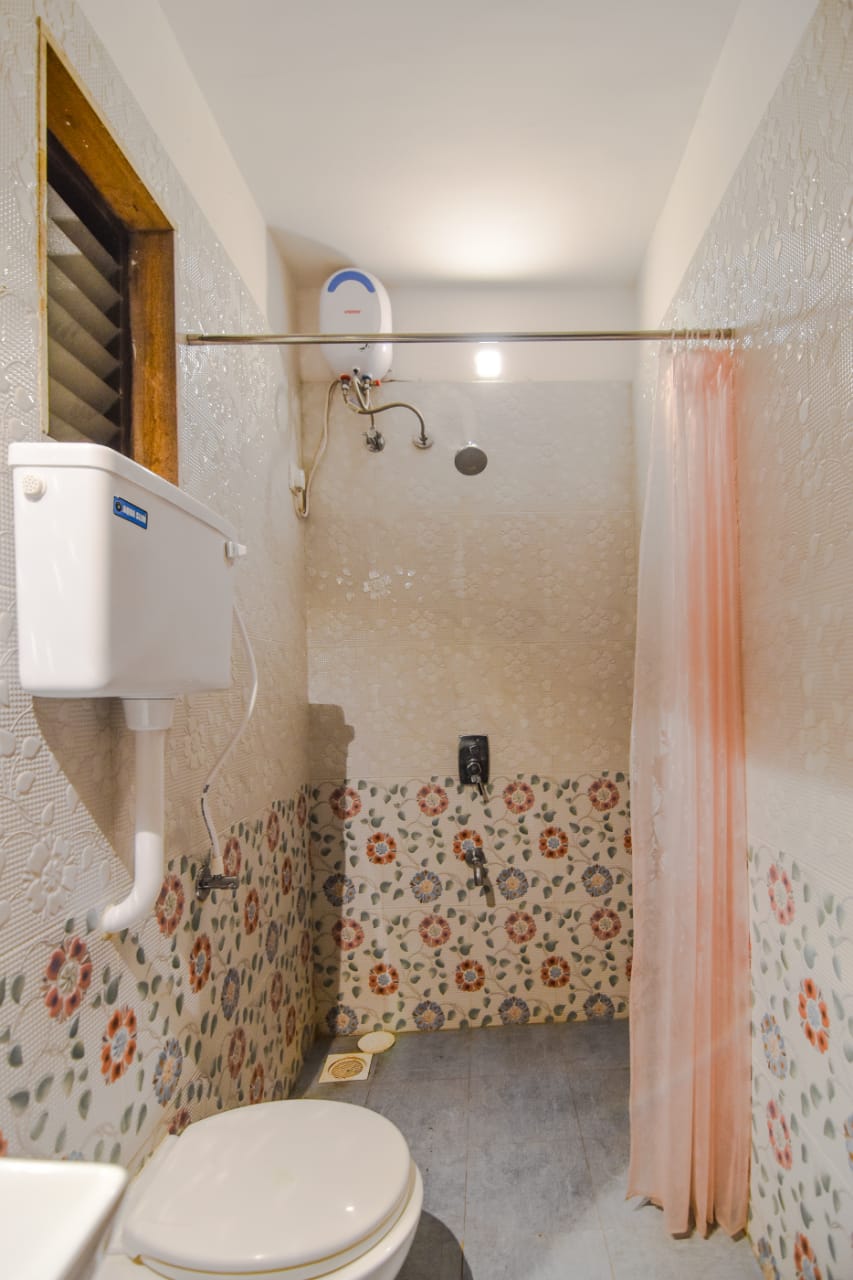 Villa Palmera by Lavika Stays - Washrooms 2