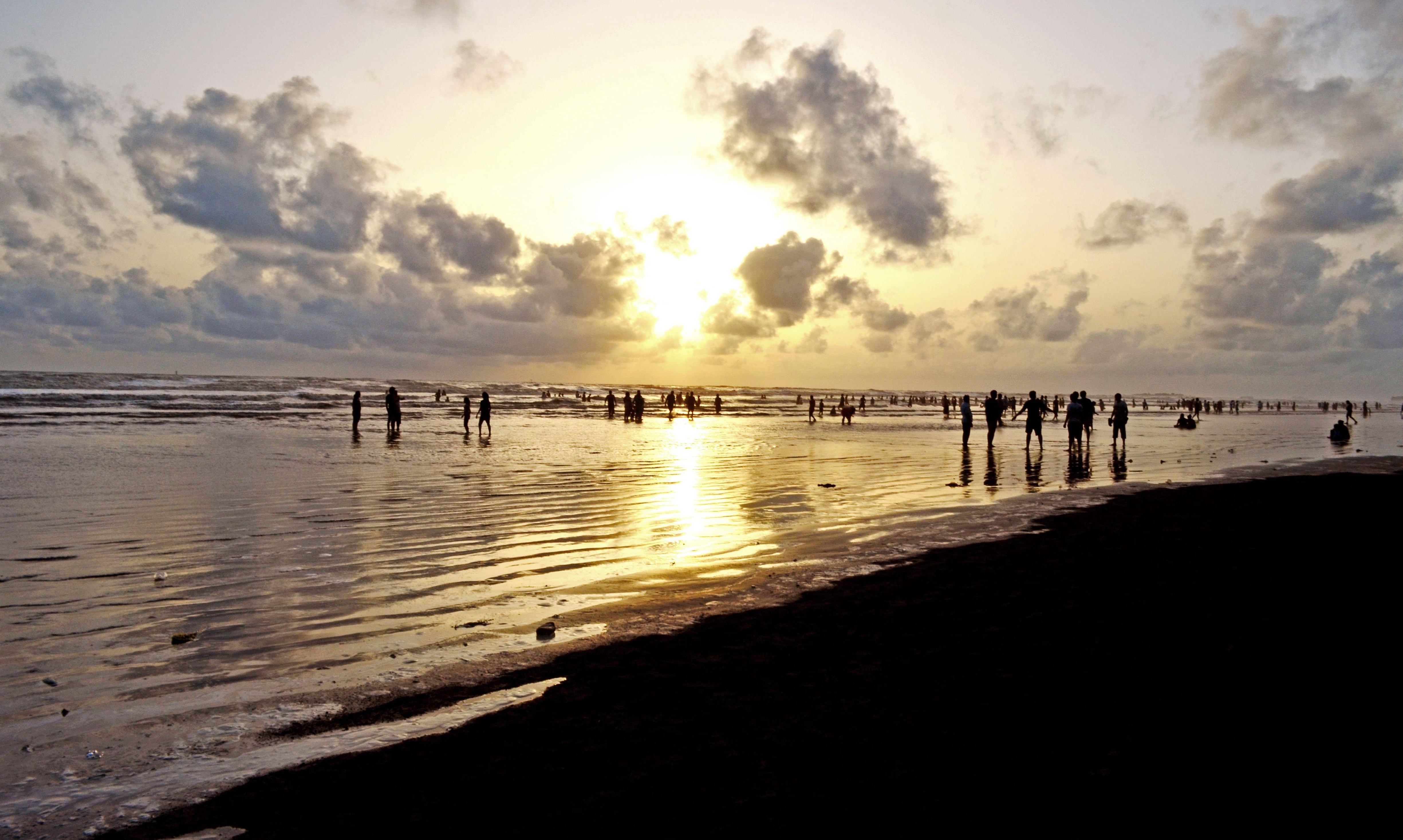 Planning a Weekend Around Nagaon Beach? Here’s Where to Stay in Alibaug