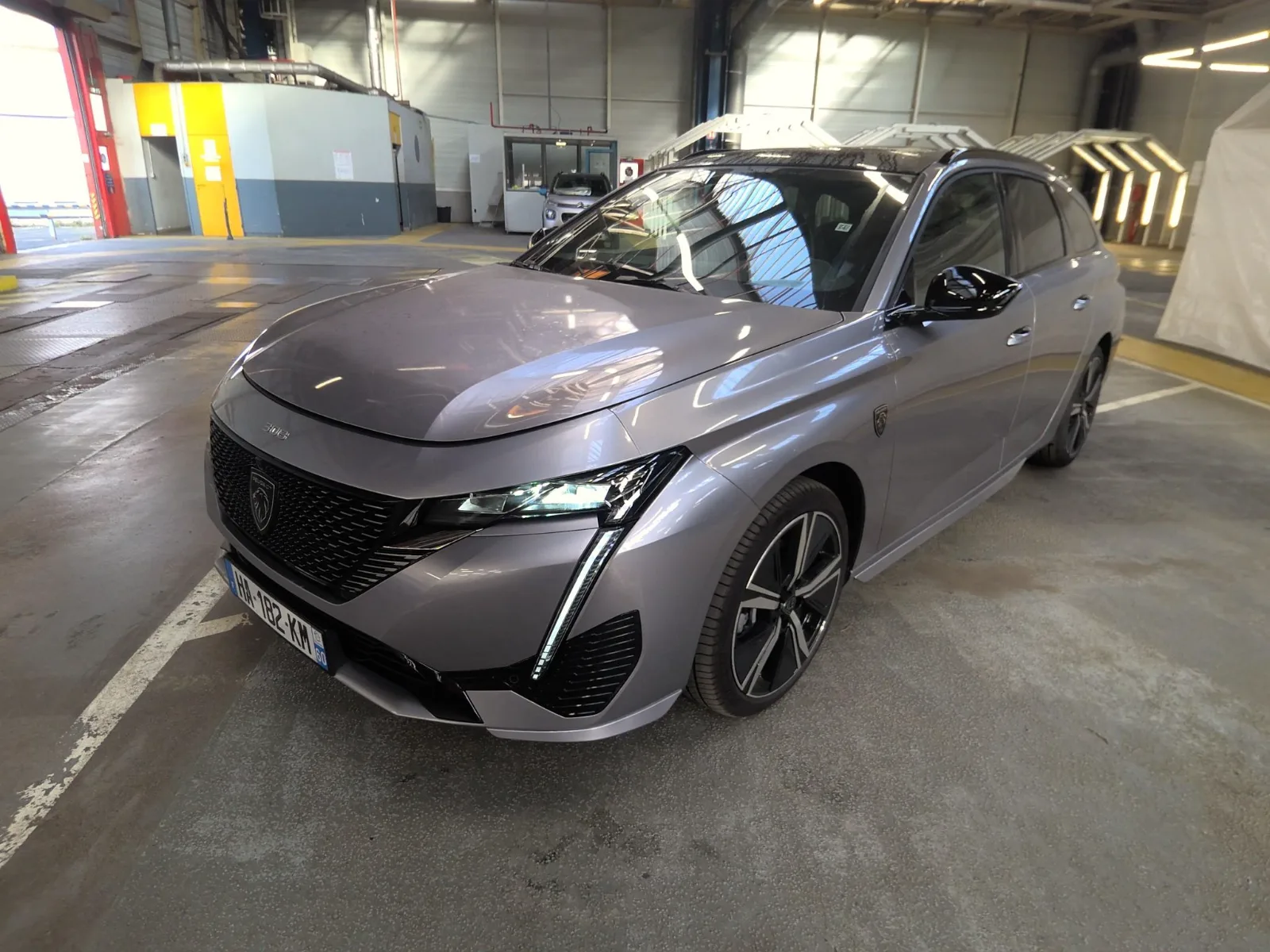 Peugeot 308 SW Hybrid 145 e-DCS6 GT