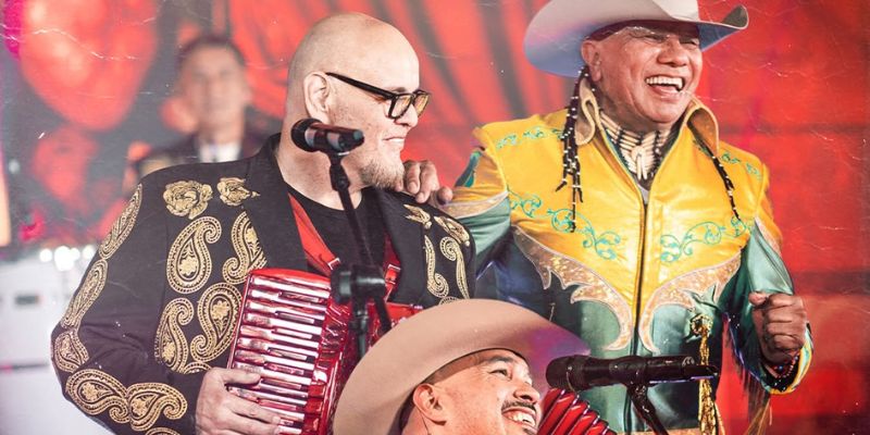 Bronco y Guardianes del Amor: dos historias que hicieron cantar al público mexicano