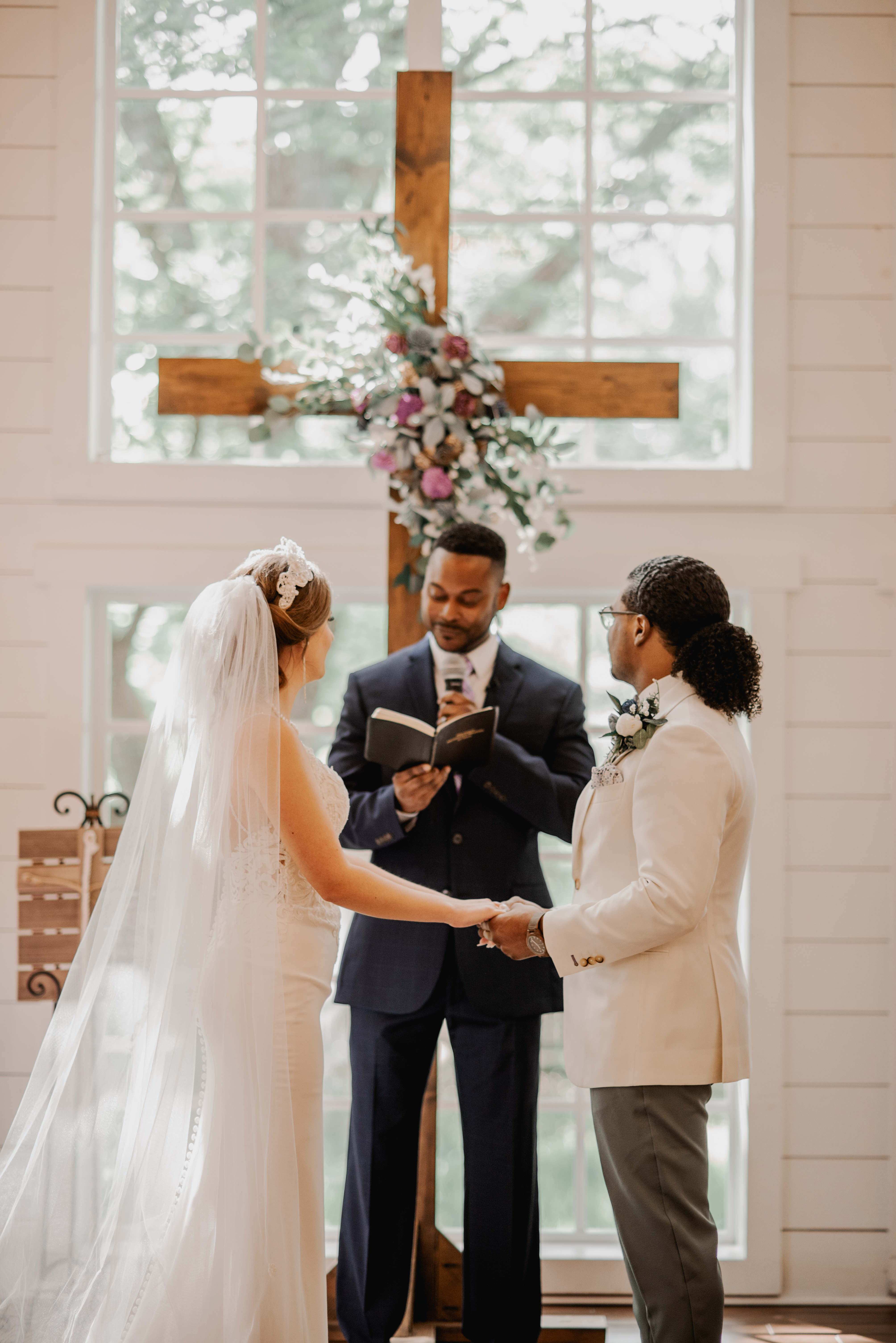 Atavia Weddings wedding work