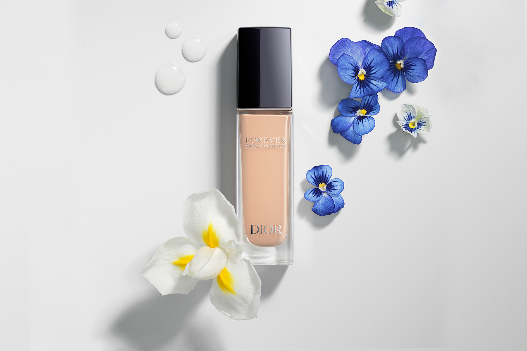 Effortless Radiance: The Minimalist Skincare Masterclass