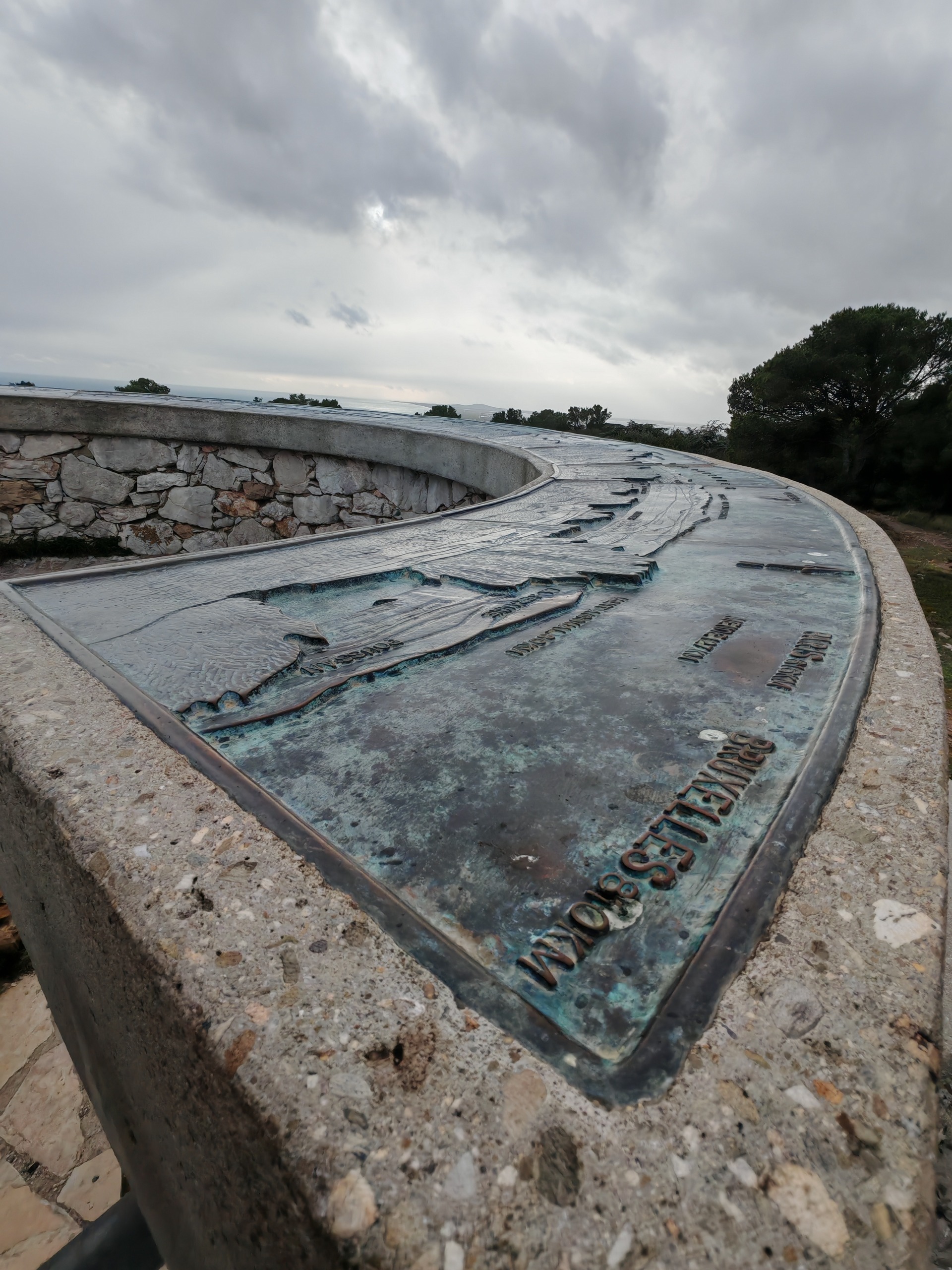 TABLE D'ORIENTATION DE LA FORET DOMANIALE DES PIERRES BLANCHE 