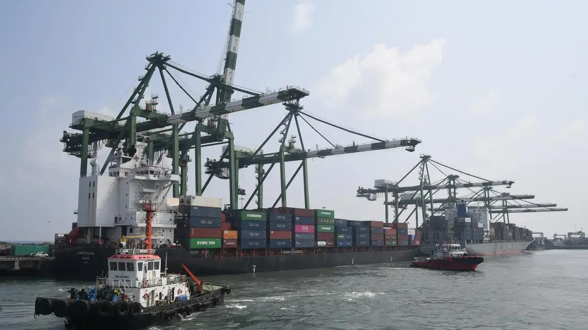 India Advises Citizens to Assess Security Before Maritime Conflict Zone Jobs