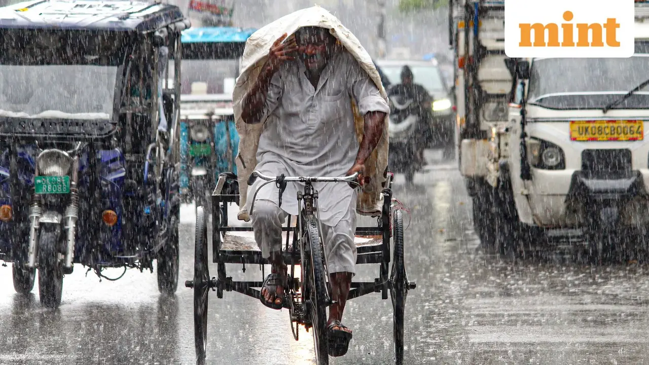 IMD Issues Heavy Rainfall and Flash Flood Warnings for Central and Western India