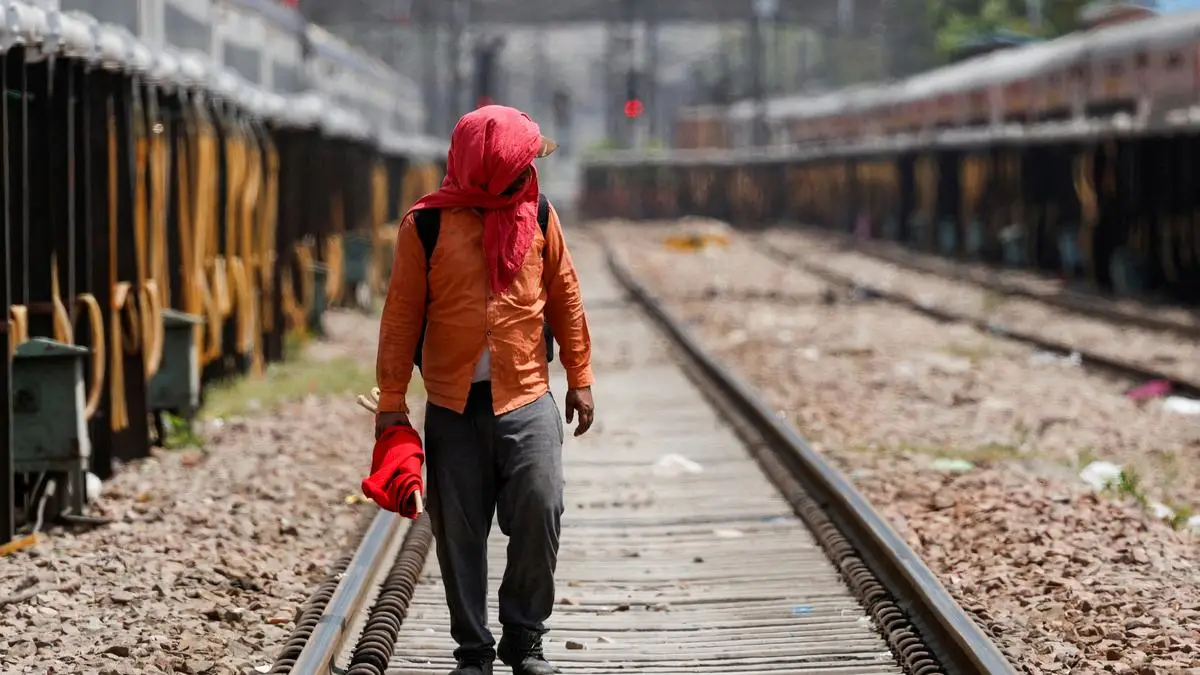 World Bank Warns Extreme Heat Threatens South Asia's Jobs and Growth