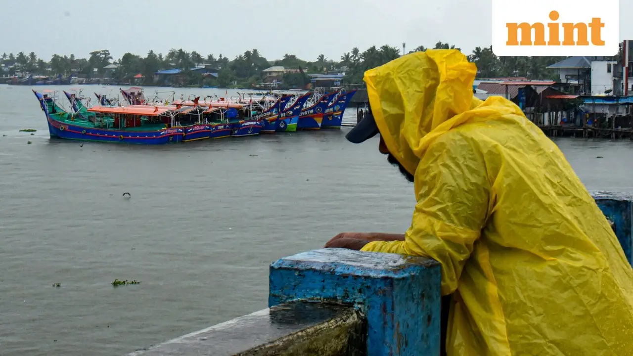 Kerala Schools Closed on 5 August in 10 Districts Due to IMD Orange Alert