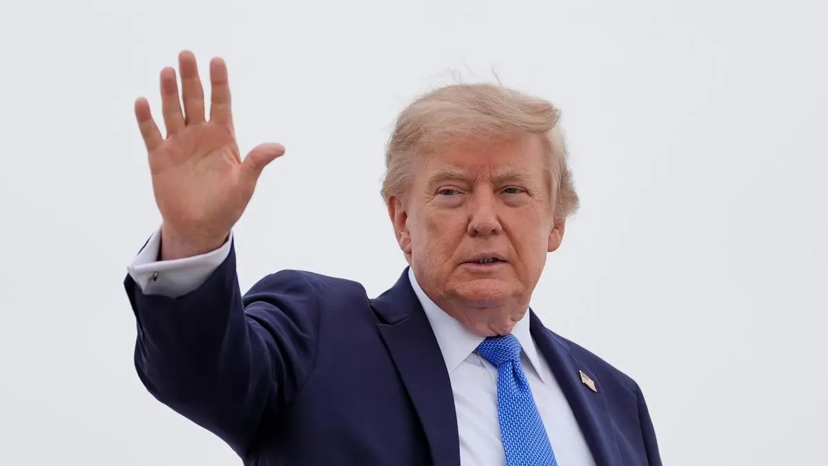 Trump Threatens to Declare Hormuz Strait U.S. Territory Amid Iran Control Claims