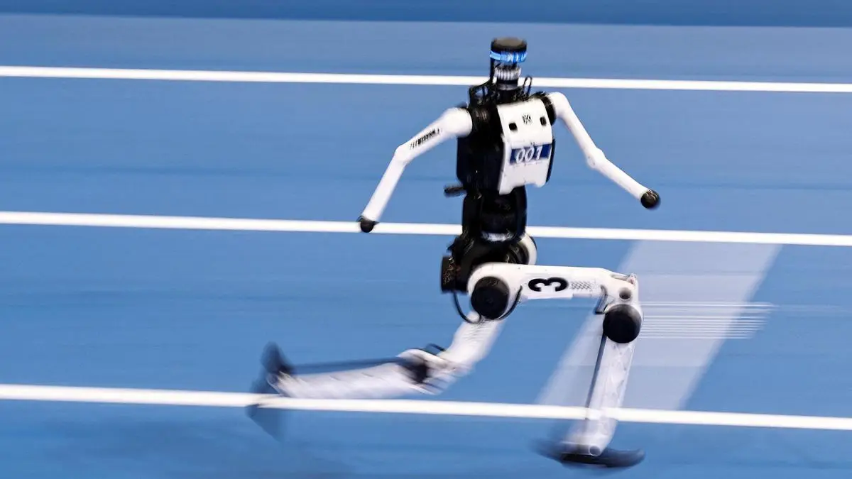 Chinese Humanoid Robots Break Human Records in Sprint and High Jump