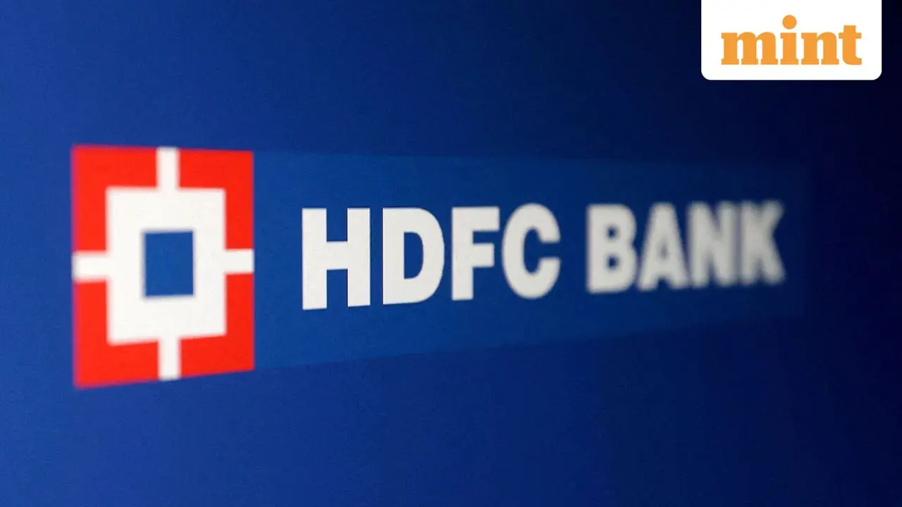 HDFC Bank Considers Insider and Outsider for CEO Position