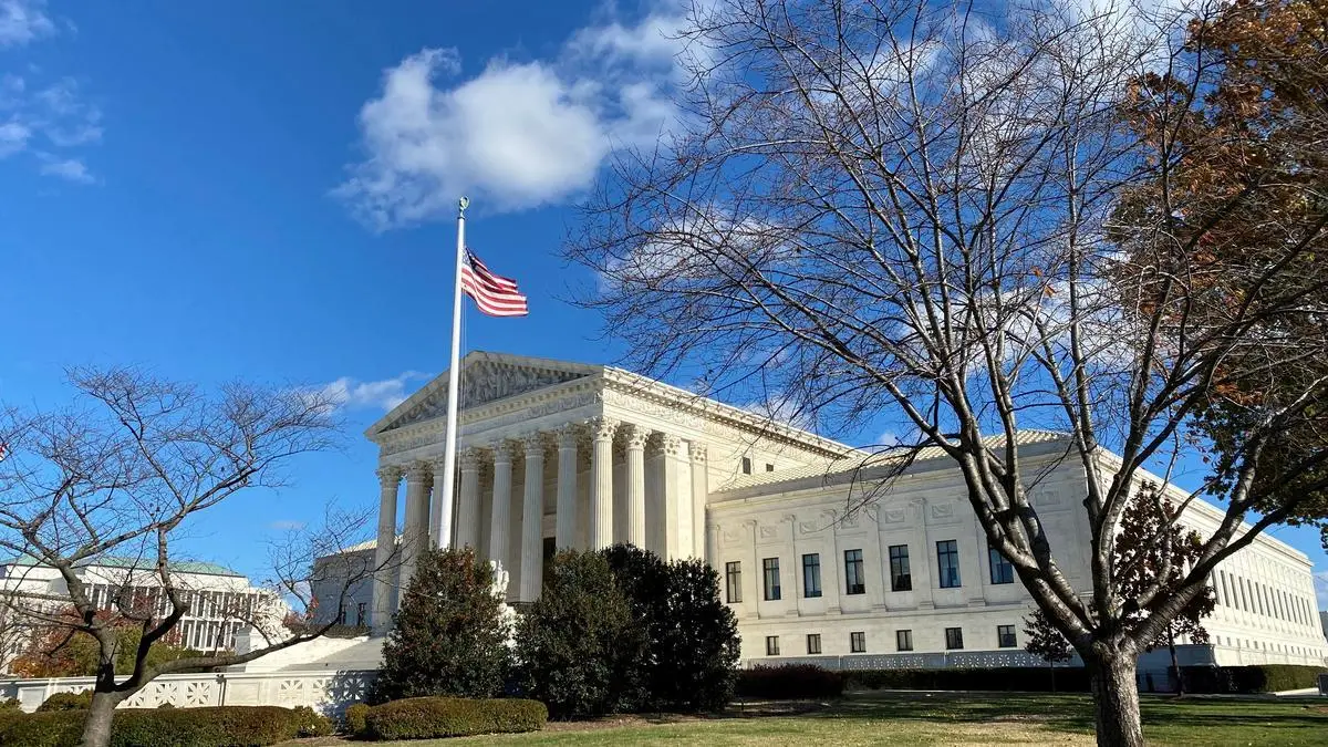 US Supreme Court Rejects Trump's Bid to Restrict Mail Ballots in Midterms