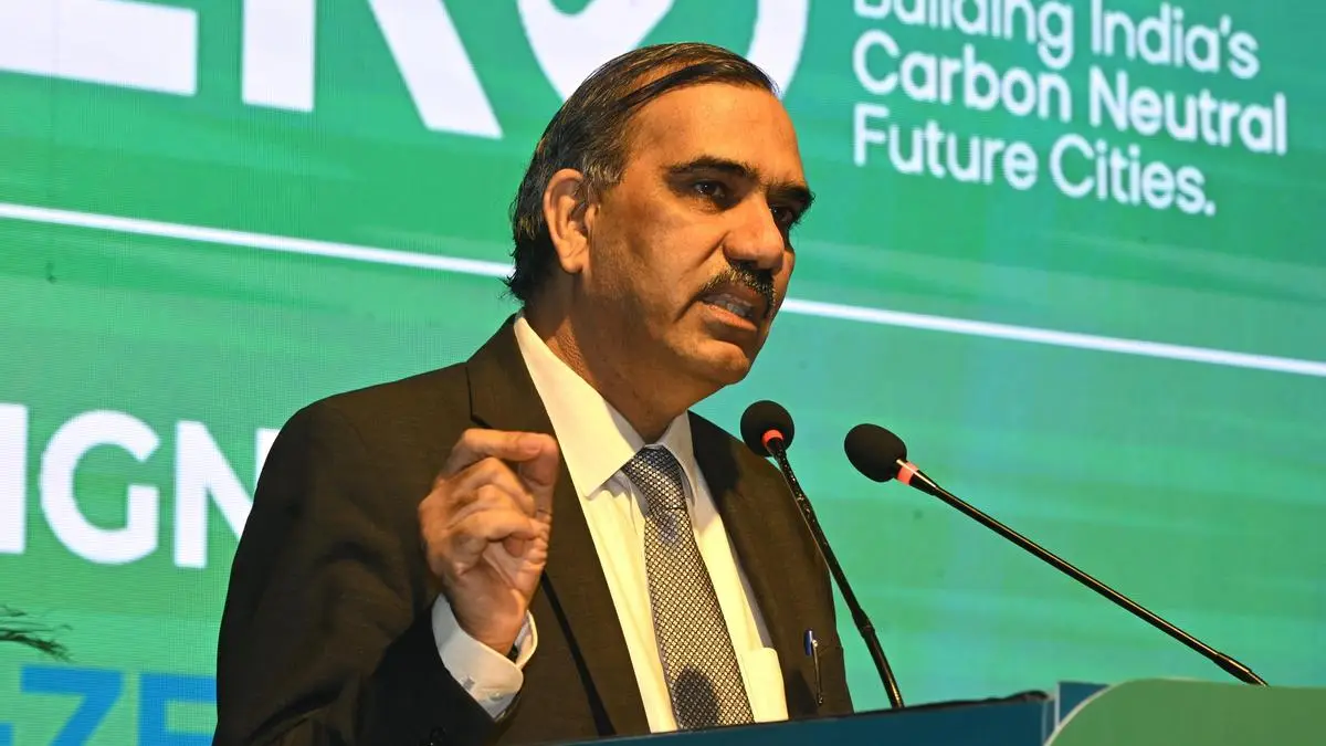 India Aims for 400-500 Hydrogen-Powered Buses by 2030: National Green Hydrogen Mission