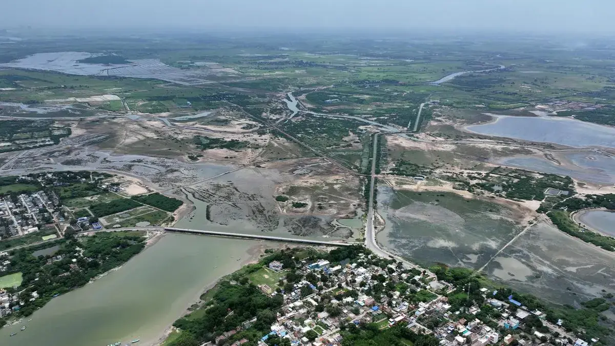 TN and AP Fishermen Agree on GPS-Based Demarcation to Resolve Pulicat Lake Dispute