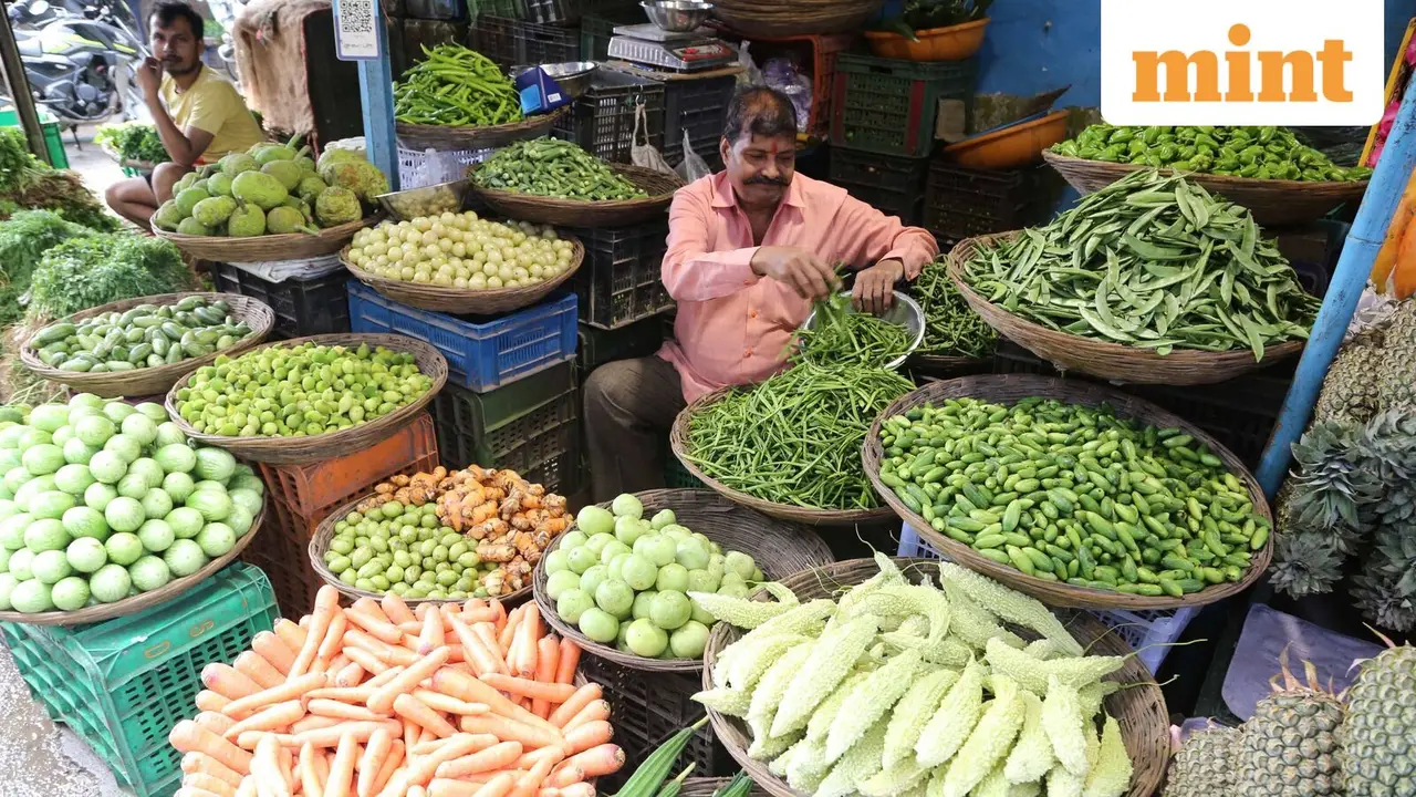 India's Retail Inflation Exceeds RBI's 4% Target for Fourth Consecutive Month