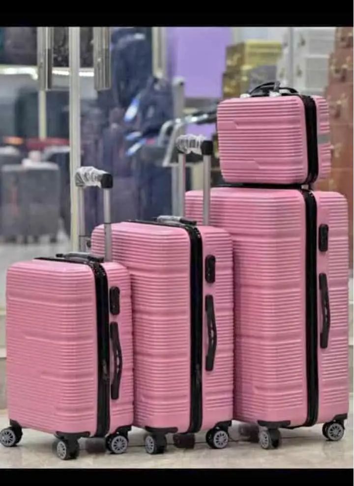 classic traveling luggage  3