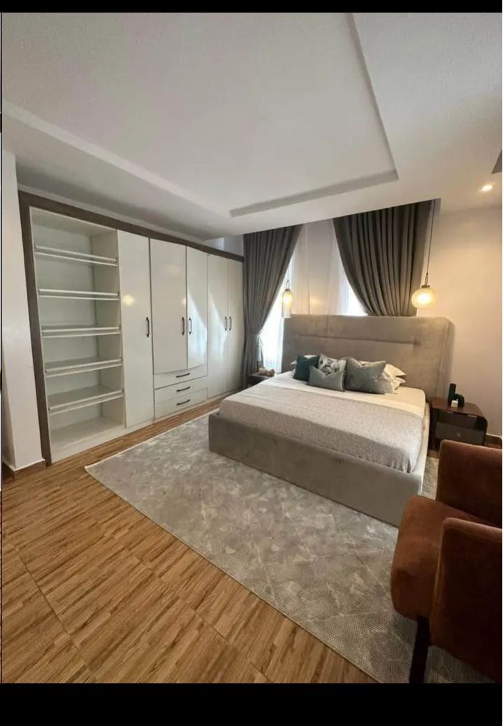 2 bedroom apartments  5