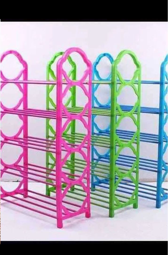 plastic shoe rank in different colors  2