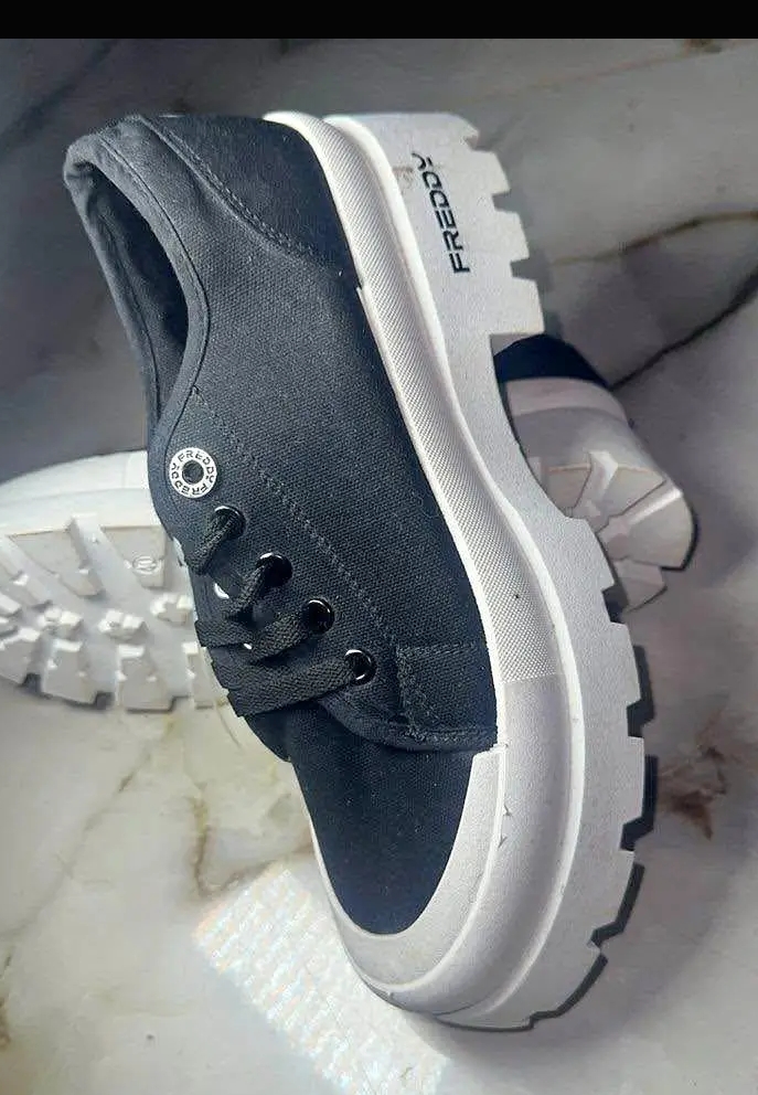 black and white sneakers 