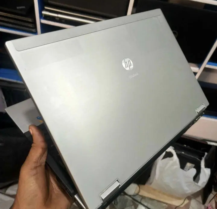 neat hp elitebook 844p  2