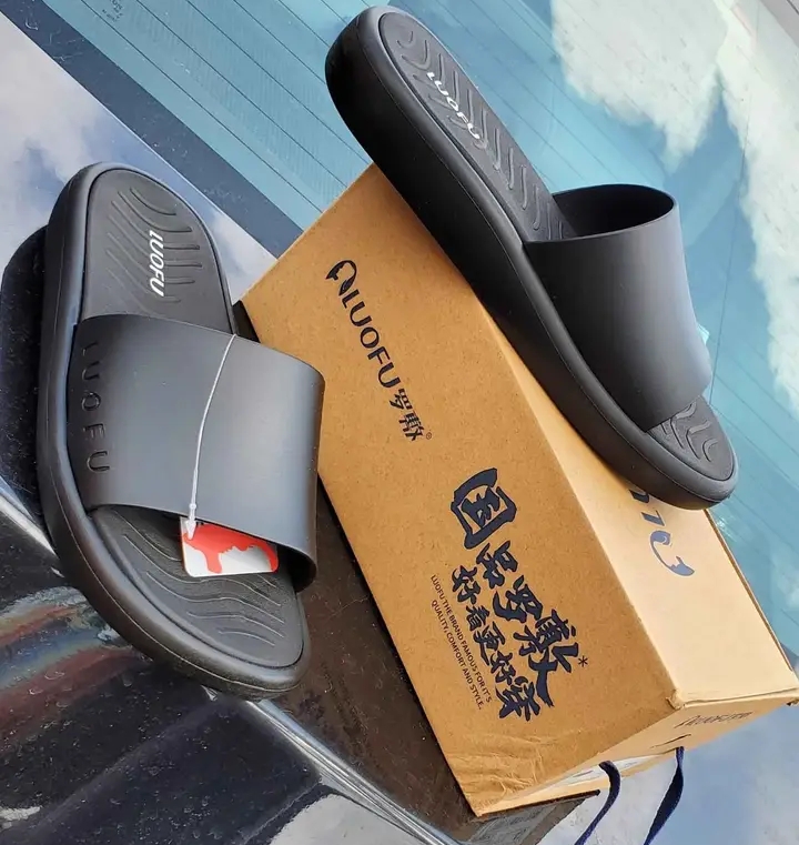 flip flop simple men's slippers 