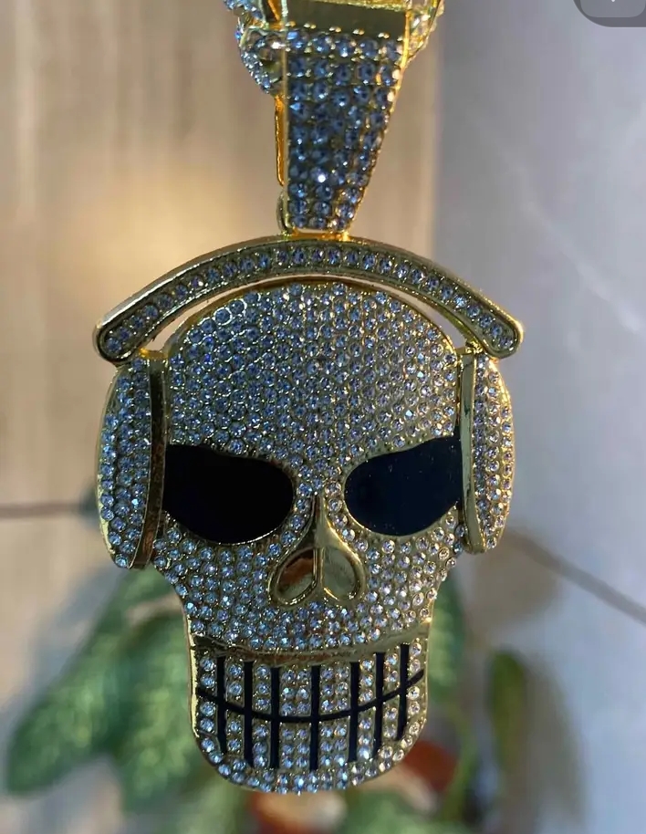 hip hop skull headphones 