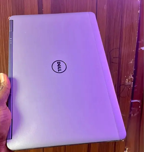 dell latitude laptop 