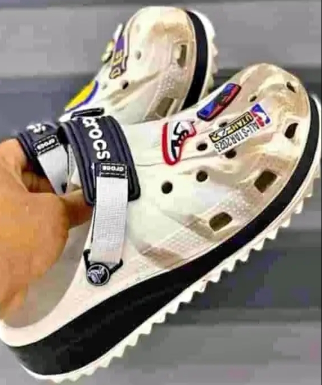 affordable unisex crocs 