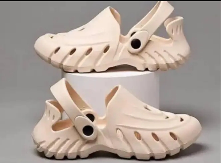 affordable unisex crocs  2