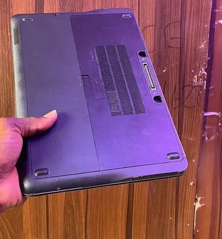 dell latitude laptop  2