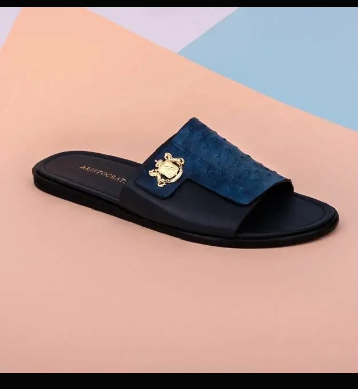 handcrafted men slippers 