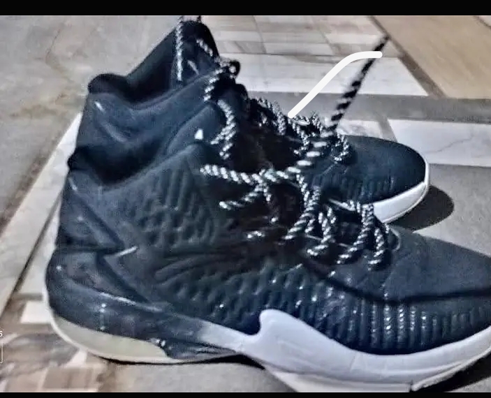 comfortable sneakers  2