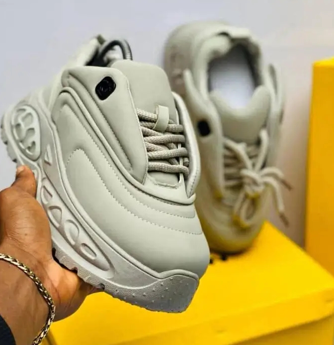 very quality unisex shoes