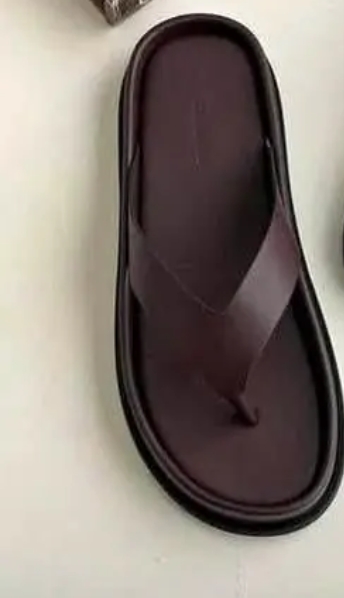 very mature men's slippers  2