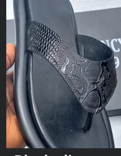 black slippers for men  2