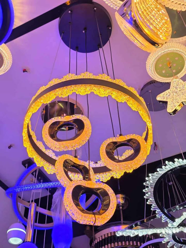 chandelier and wall light 3