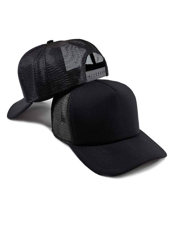  solid trucker hat (unisex)