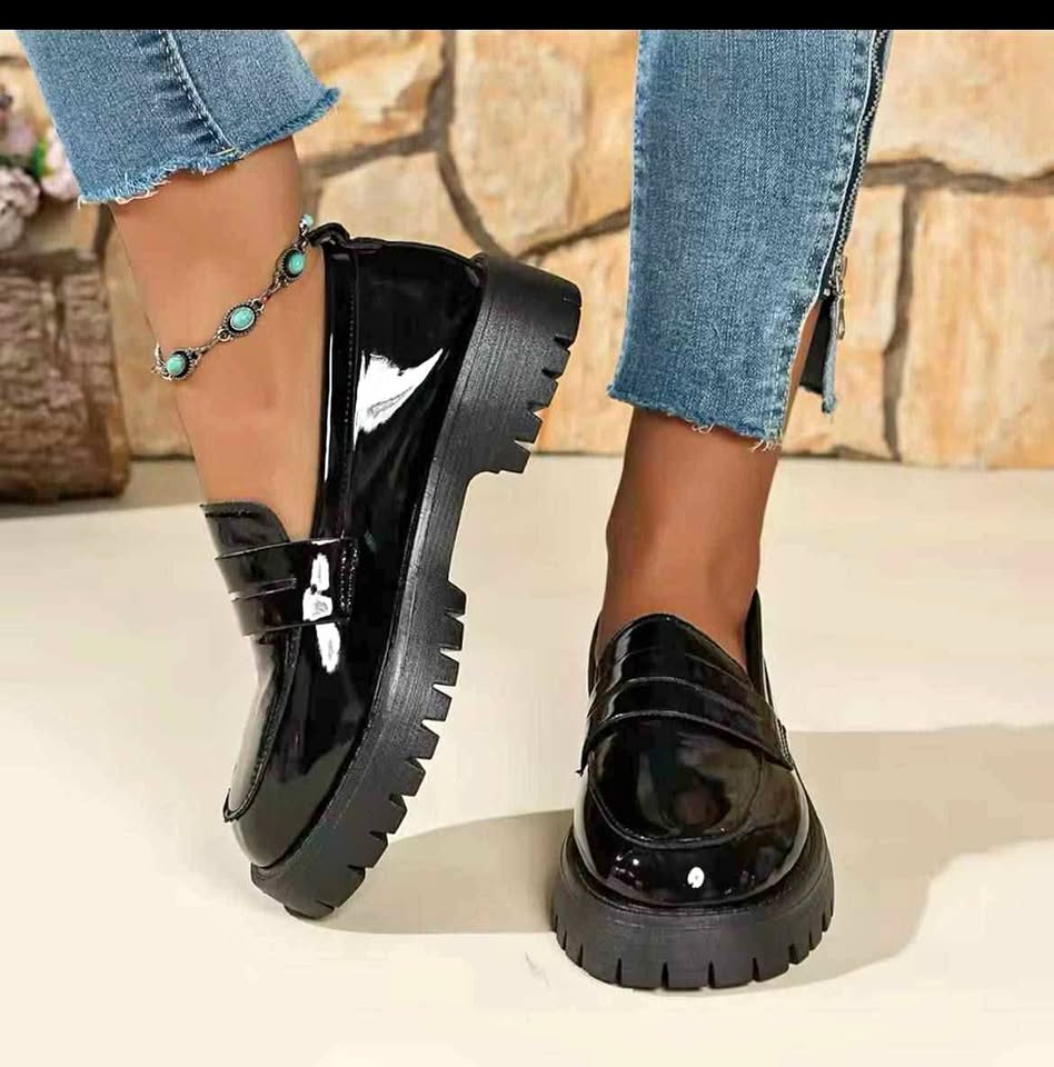  corporate loafers (female)