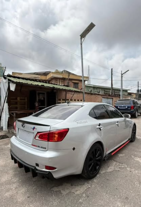 extremely clean registered lexus is250 2009 8