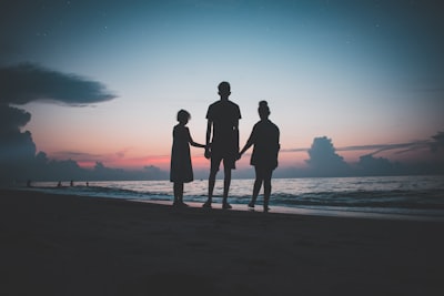 Image for Byte titled 'HELP! I'm a middle sibling in a blended family — how do I find my place?'