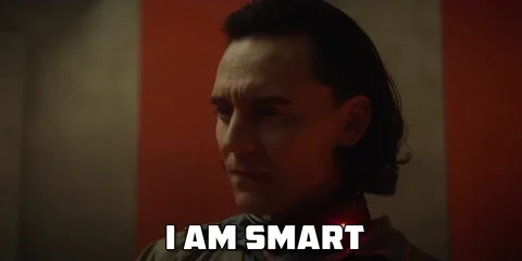 Tom Hiddleston as Loki nodding and saying, "I am smart."