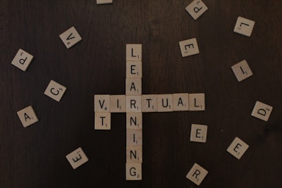 Image for Byte titled '3 steps to start your own successful virtual study group 💻 🎒'