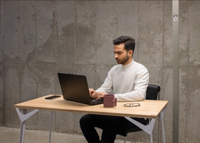 Image for Byte titled 'How to answer 4 key interview questions for an e-learning specialist job'