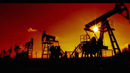 A GIF that shows an oil rig.