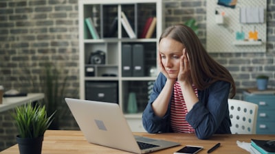 Image for Byte titled '4 mindfulness exercises to manage your stress at work 😩'