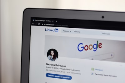 Image for Byte titled '4 ways to create an effective LinkedIn profile with little to no career experience'