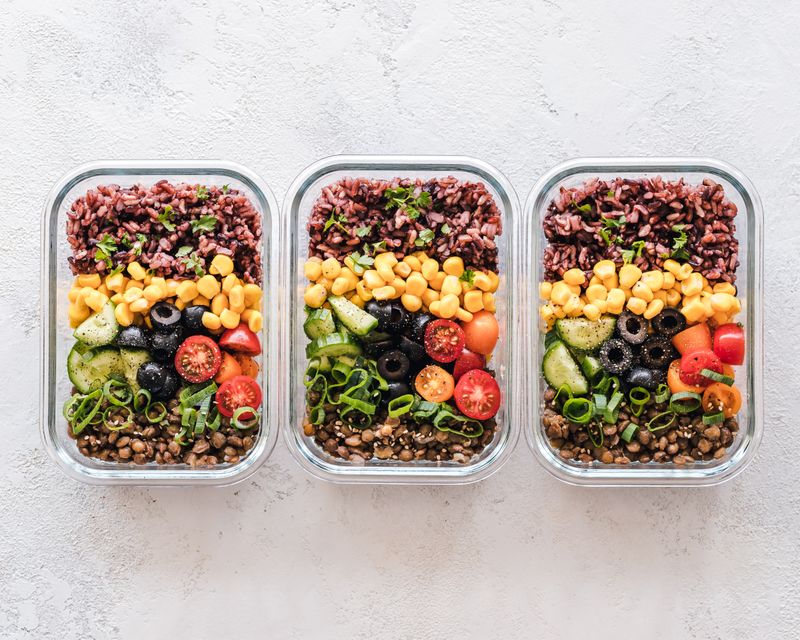 Image of three of the same meals in prepped containers 