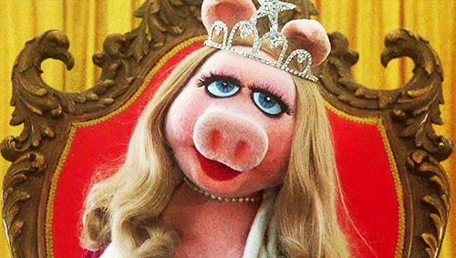 Miss Piggy with a crown