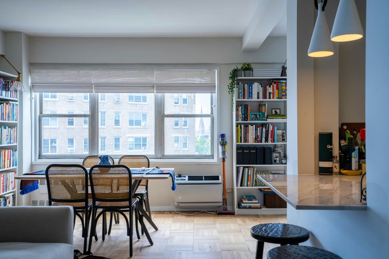 An neatly organized apartment.